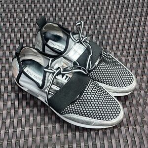 STEVE MADDEN attics Sneakers , Women, Size 9M , Black/ Silver/ Grey
